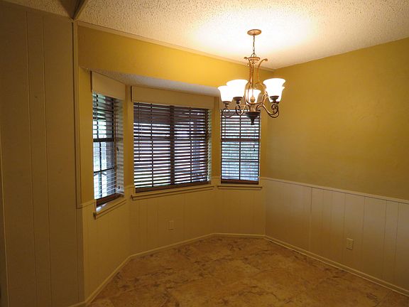 4th image of 4616 Bonham Ave