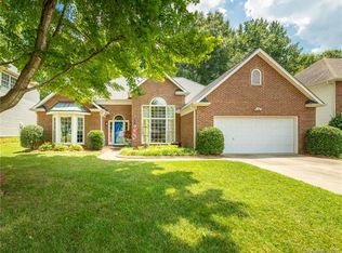 9621 Thorn Blade Dr, Charlotte, NC 28270