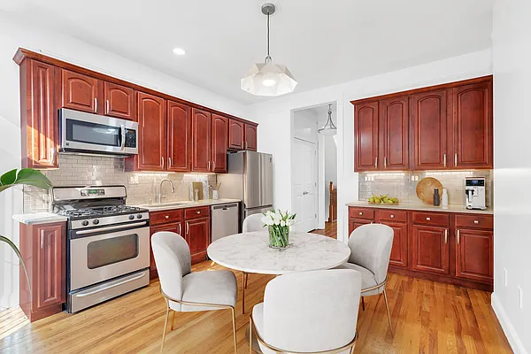 Rented by Cooper & Cooper Real Estate | media 5