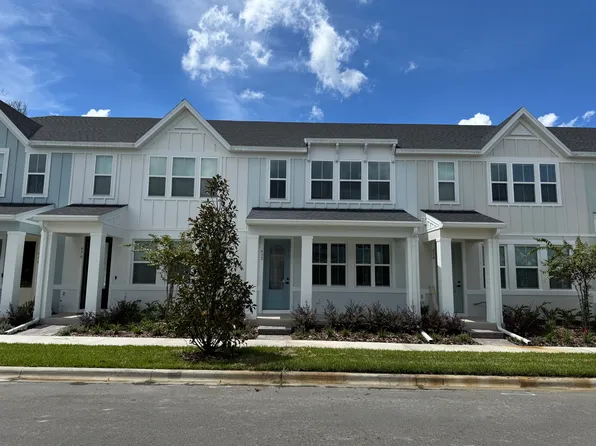 672 Four Leaf Ave, Debary, FL 32713