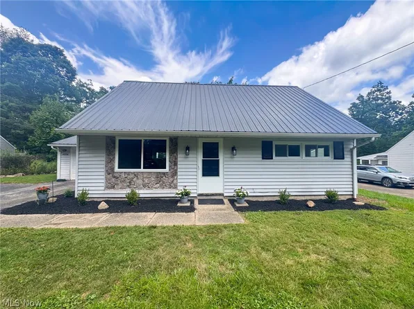 4234 Burkey Rd, Youngstown, OH 44515