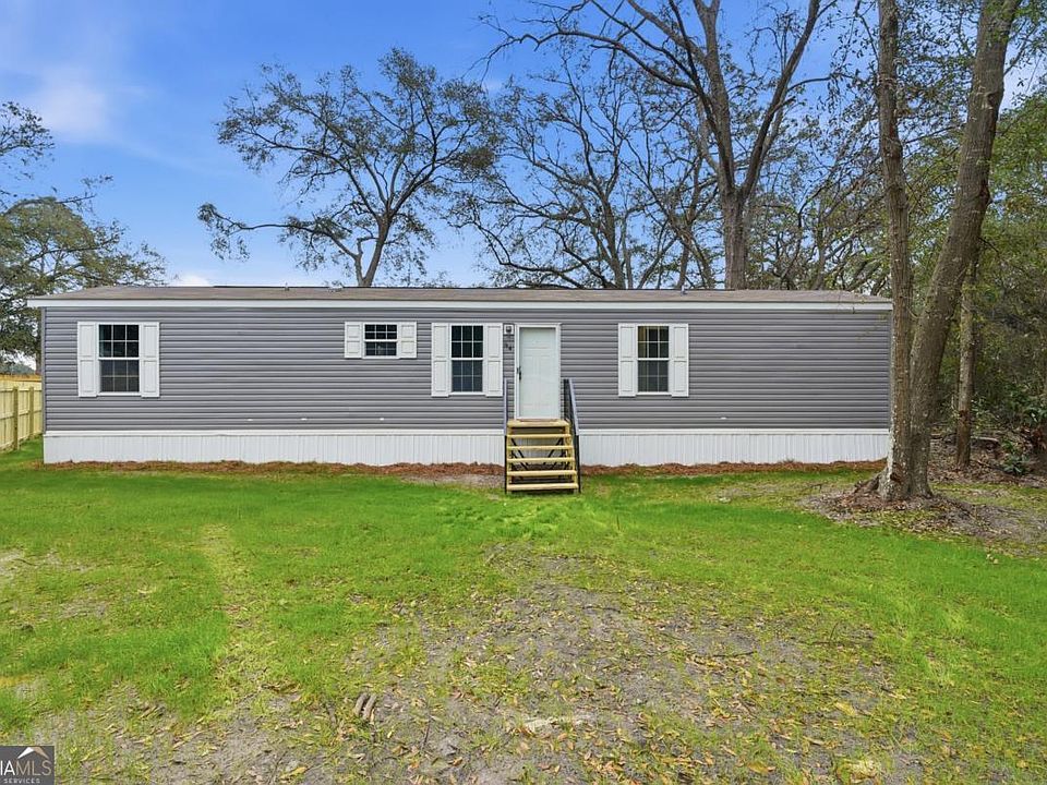 1st image of 94 Thrasher Ln E