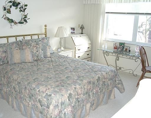 3rd image of 2014 S Federal Hwy APT 304-B