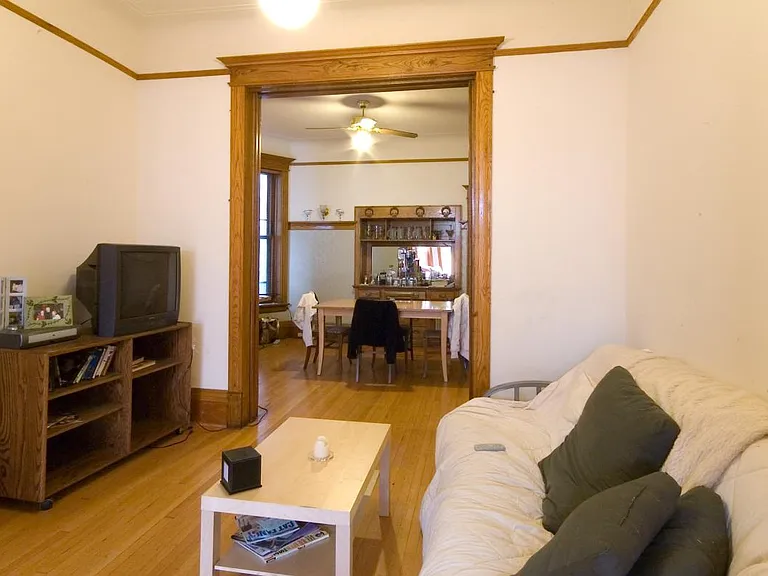 925 W Newport Ave #1 — Photo 3