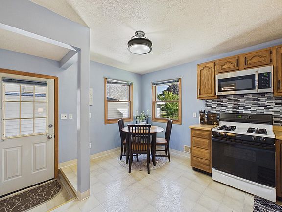 4th image of 3765 74th St E