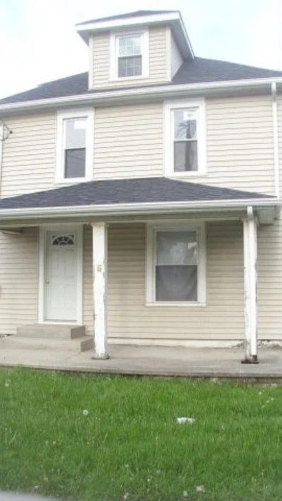 759 Davids St photo 1