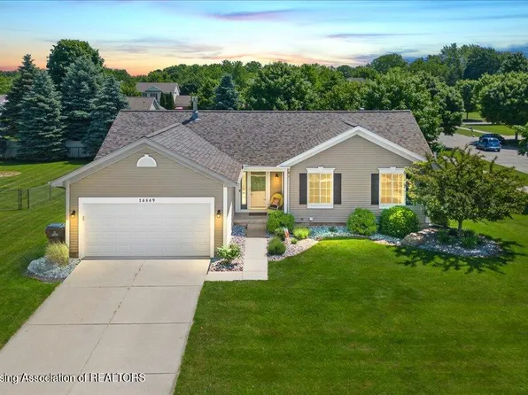 14849 Hardtke Dr, Lansing, MI 48906
