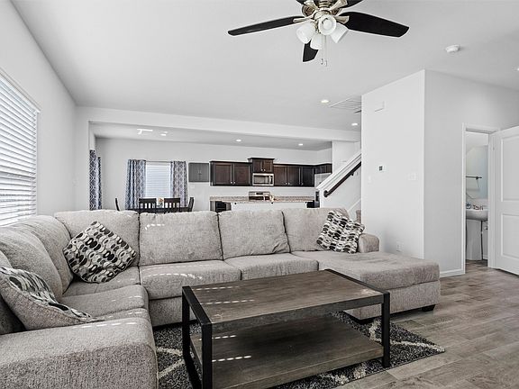 4th image of 2309 Stallings Rd