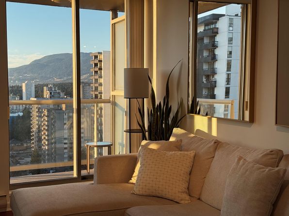 1277 Nelson St #1207, Vancouver, BC V6E 4M8