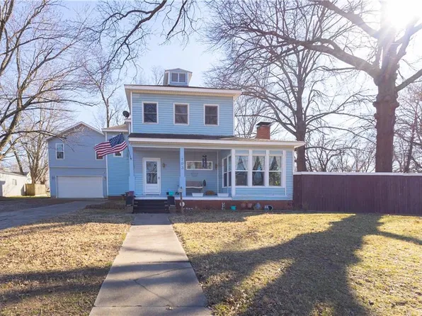 703 E 4th St, Cherryvale, KS 67335