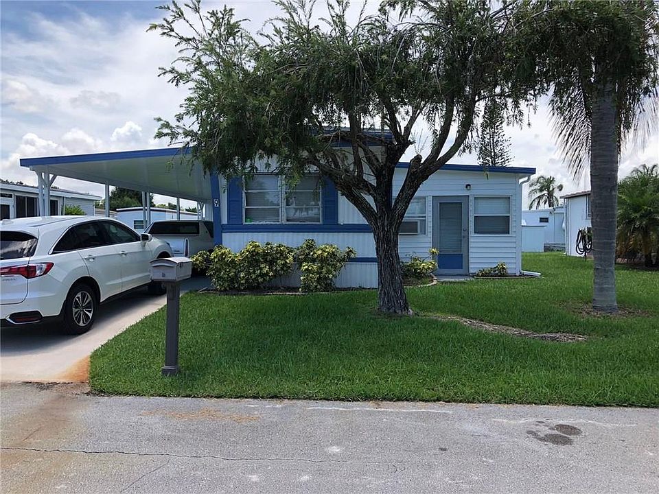 1st image of 9 Las Olas Ln