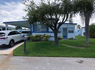 9 Las Olas Ln, Port Saint Lucie, FL 34952
