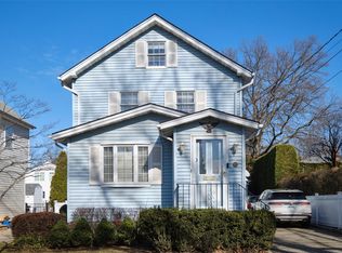 173 Aspen St, Floral Park, NY 11001