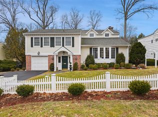 104 Vernon Dr, Scarsdale, NY 10583