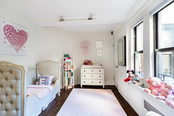 Sold by Compass | media 6