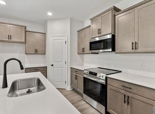 6222 Pisgah Dr NW, Huntsville, AL 35810