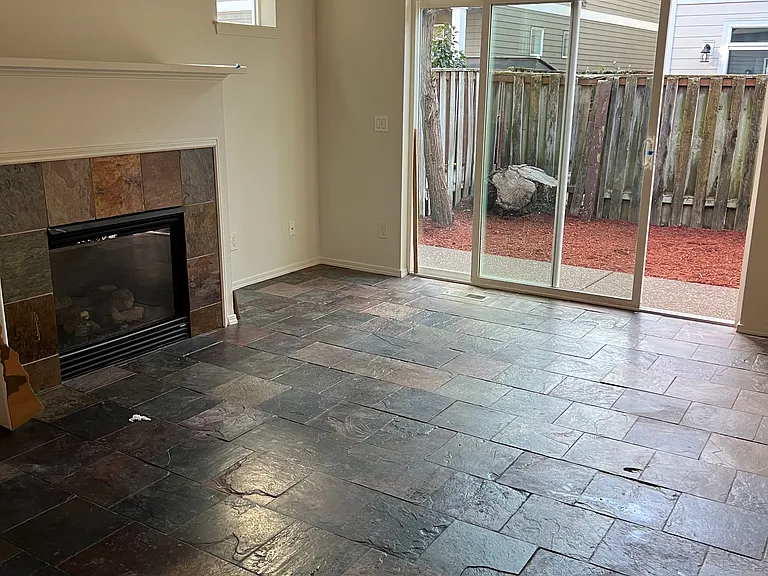 918 SE Portlandia Ave — Photo 5