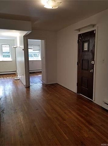 2nd image of 450 Commonwealth Ave