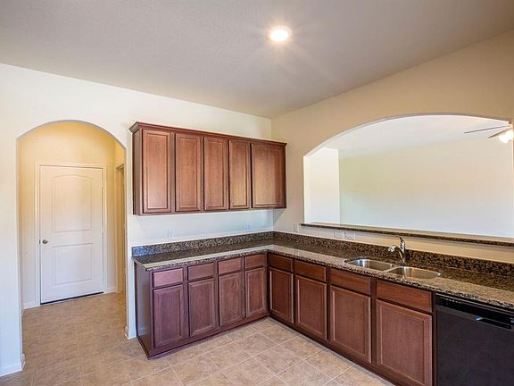 3rd image of 10950 Dover White Dr