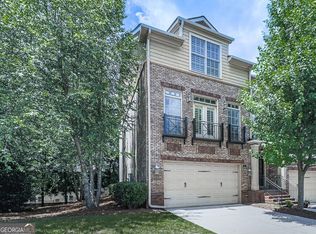 5562 High Point Rd, Sandy Springs, GA 30342