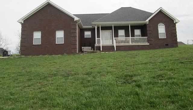 1st image of 260 Esor Cir