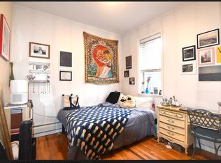 214 N 6th St #R1, Brooklyn, NY 11211