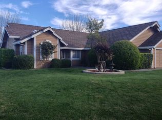 1493 River Ridge Dr, Redding, CA 96003
