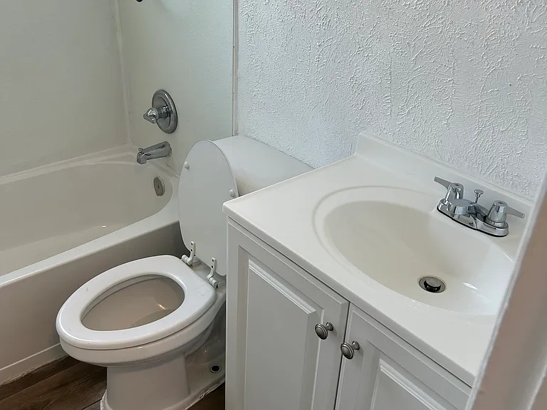 3605 S Knox Ct #104 — Photo 8