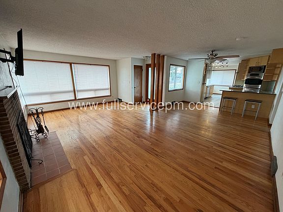 4th image of 4834 15th Ave S