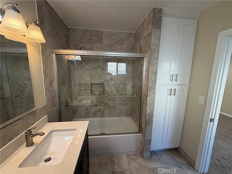 2227 E Westport Dr #2 — Photo 15