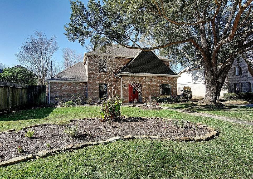 1st image of 15723 Misty Hollow Dr