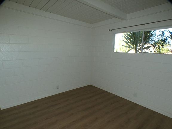 5th image of 1008 W Fesler St APT A