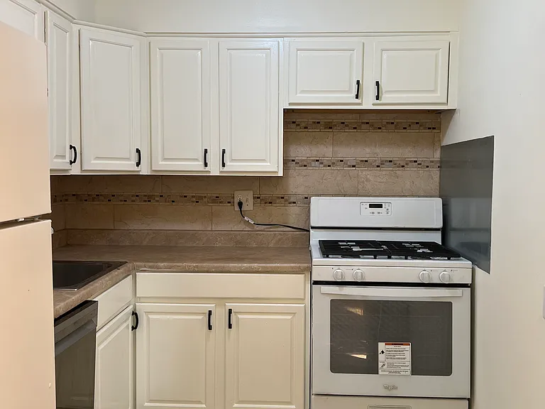 1508 S George Mason Dr #12 — Photo 4