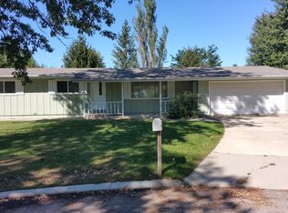 314 15th Ave NE, Independence, IA 50644