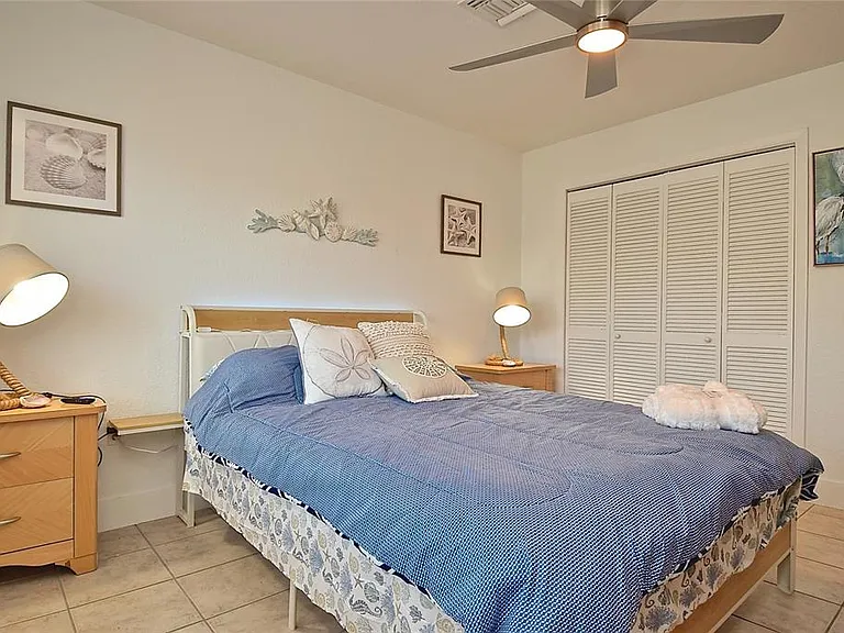 7037 Duke St — Photo 12