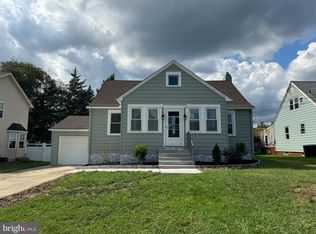 11 Cooper Ave, Stratford, NJ 08084