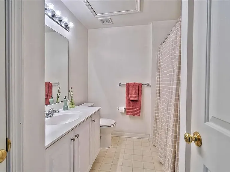 4122 Huckleberry Dr — Photo 8