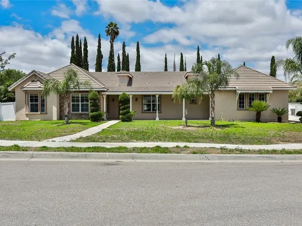 309 Cheshire Ln, Hemet, CA 92544