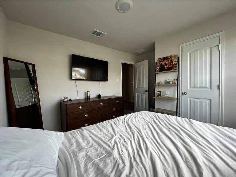 1009 Marvin Way — Photo 29