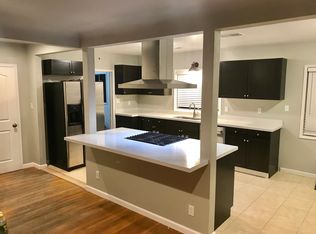 1437 N Cambridge Dr, Lemoore, CA 93245