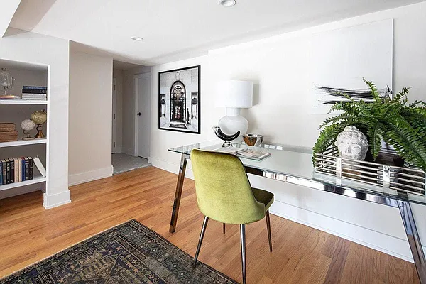 Sold by Bold New York | media 24