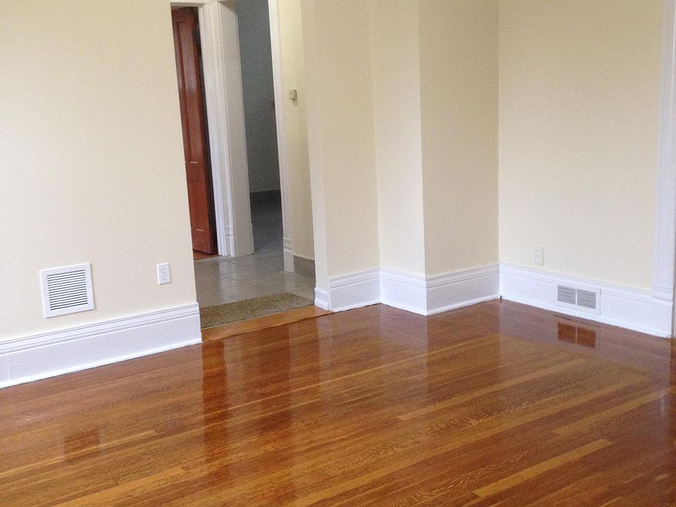 1st image of 334 Grant Ave
