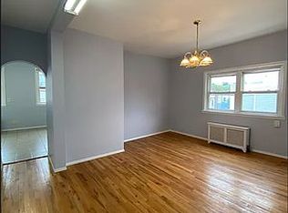 2550 22nd St APT 3, Astoria, NY 11102