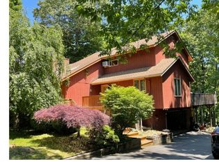 53 Lynn Dr, Andover, NJ 07821