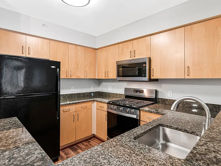 1000 New Jersey Ave SE #916 — Photo 25