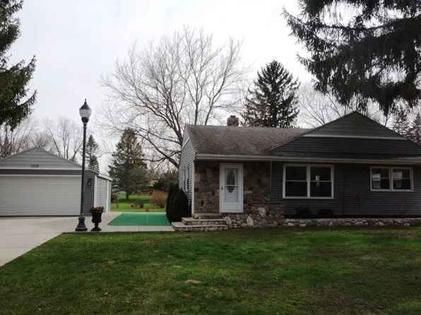 2729 Vrooman Rd, Jackson, MI 49203