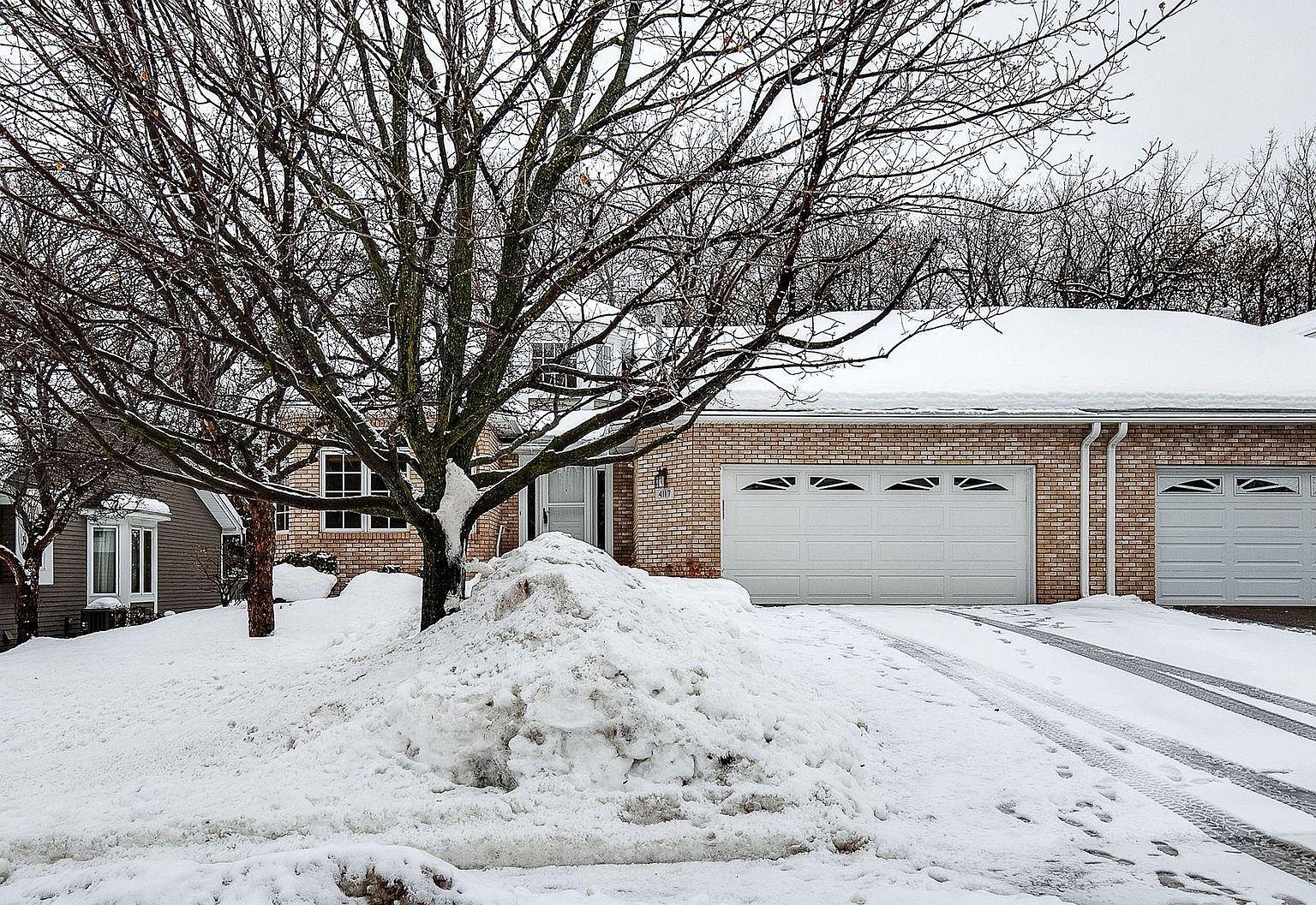 4117 Thornhill Ln, Vadnais Heights, MN 55127 Zillow