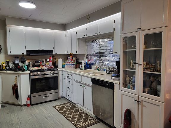 3rd image of 240 Little Peninsula Rd #318