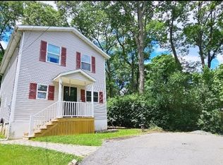 10 Madison Trl, Hopatcong, NJ 07843