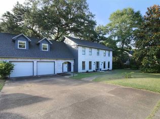 9012 Woodrun Rd, Pensacola, FL 32514